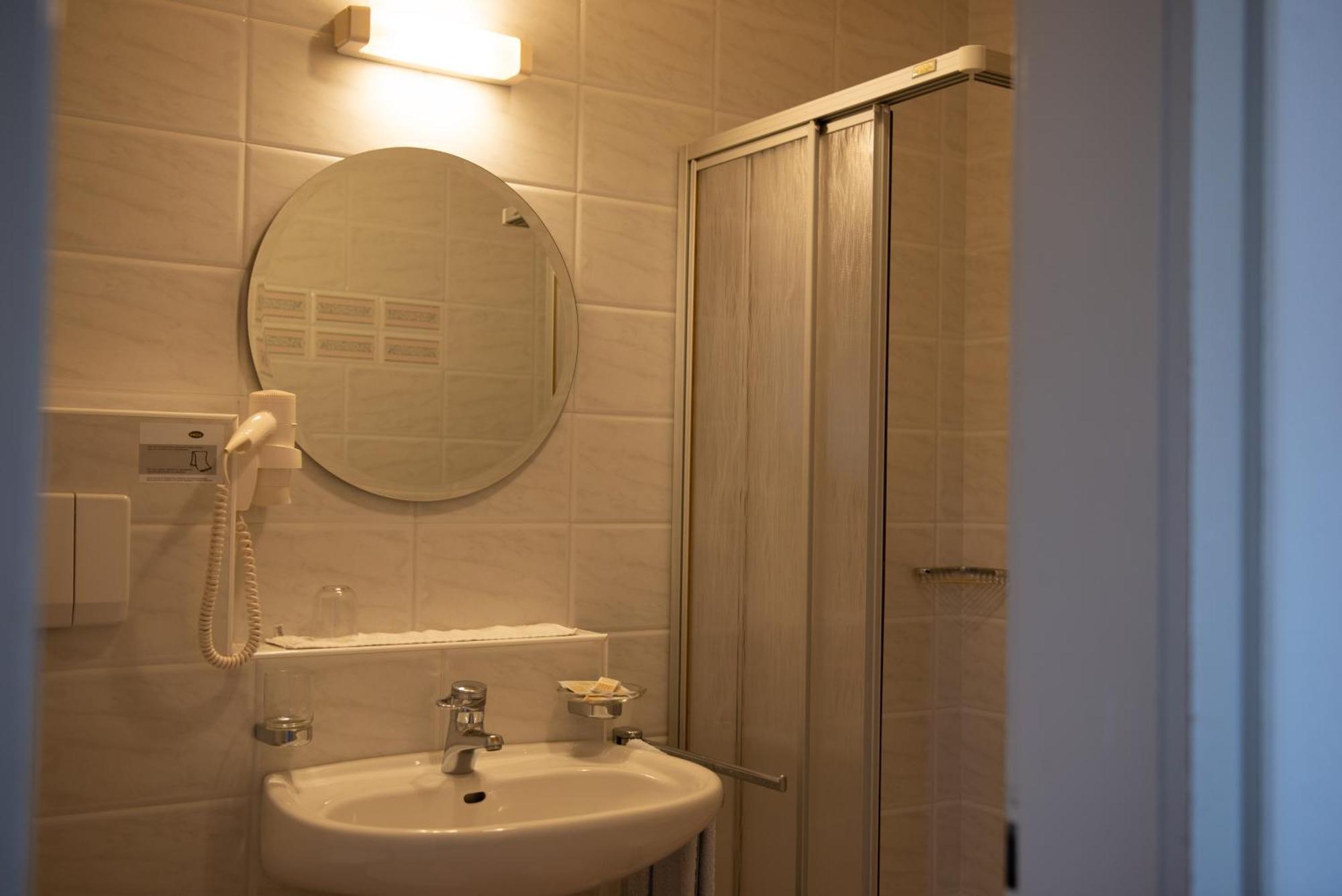 Garni Hofer Aparthotel Sexten Екстериор снимка