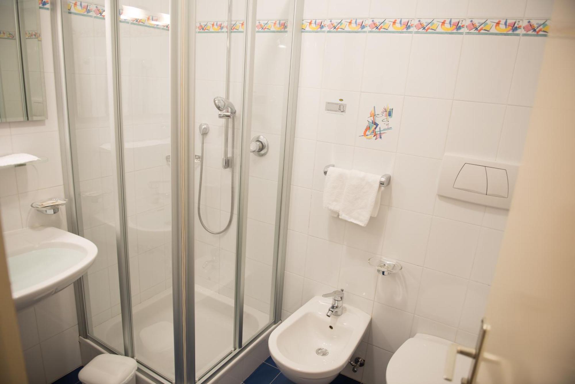 Garni Hofer Aparthotel Sexten Екстериор снимка