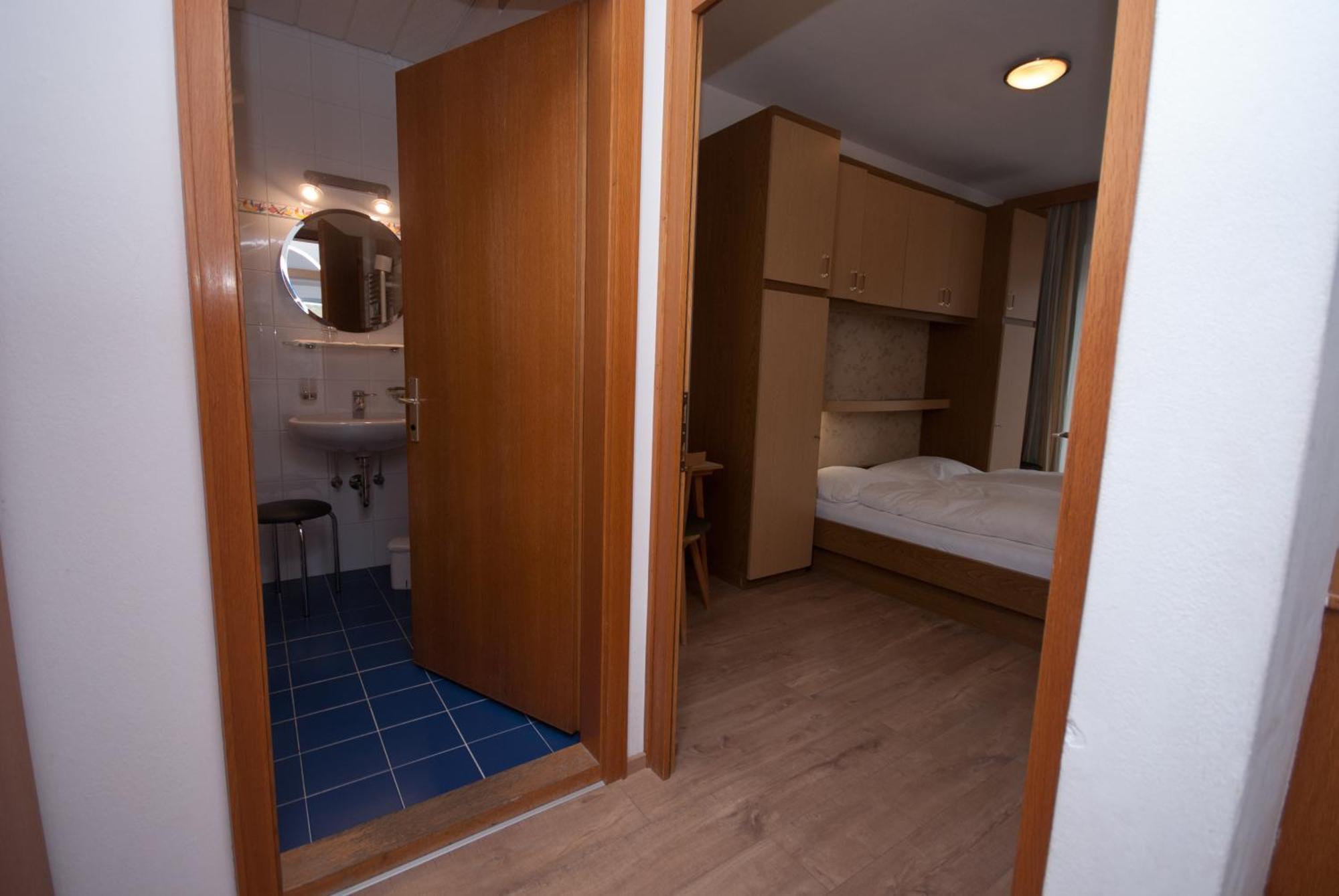Garni Hofer Aparthotel Sexten Екстериор снимка